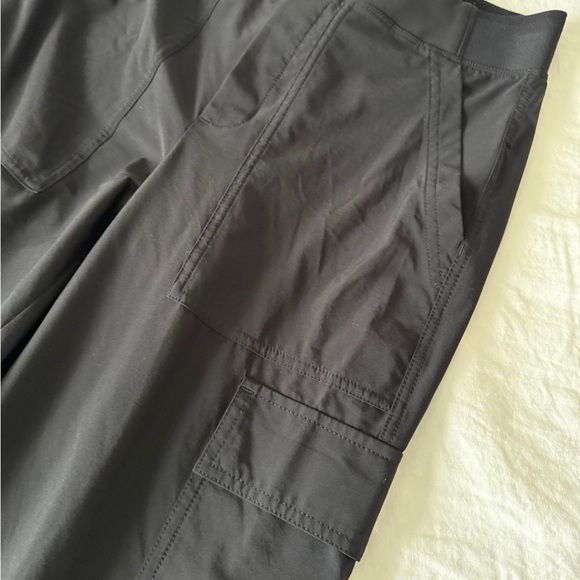 Brooklyn Heights high rise cargo pants Athleta Size 4 - Picture 6 of 8